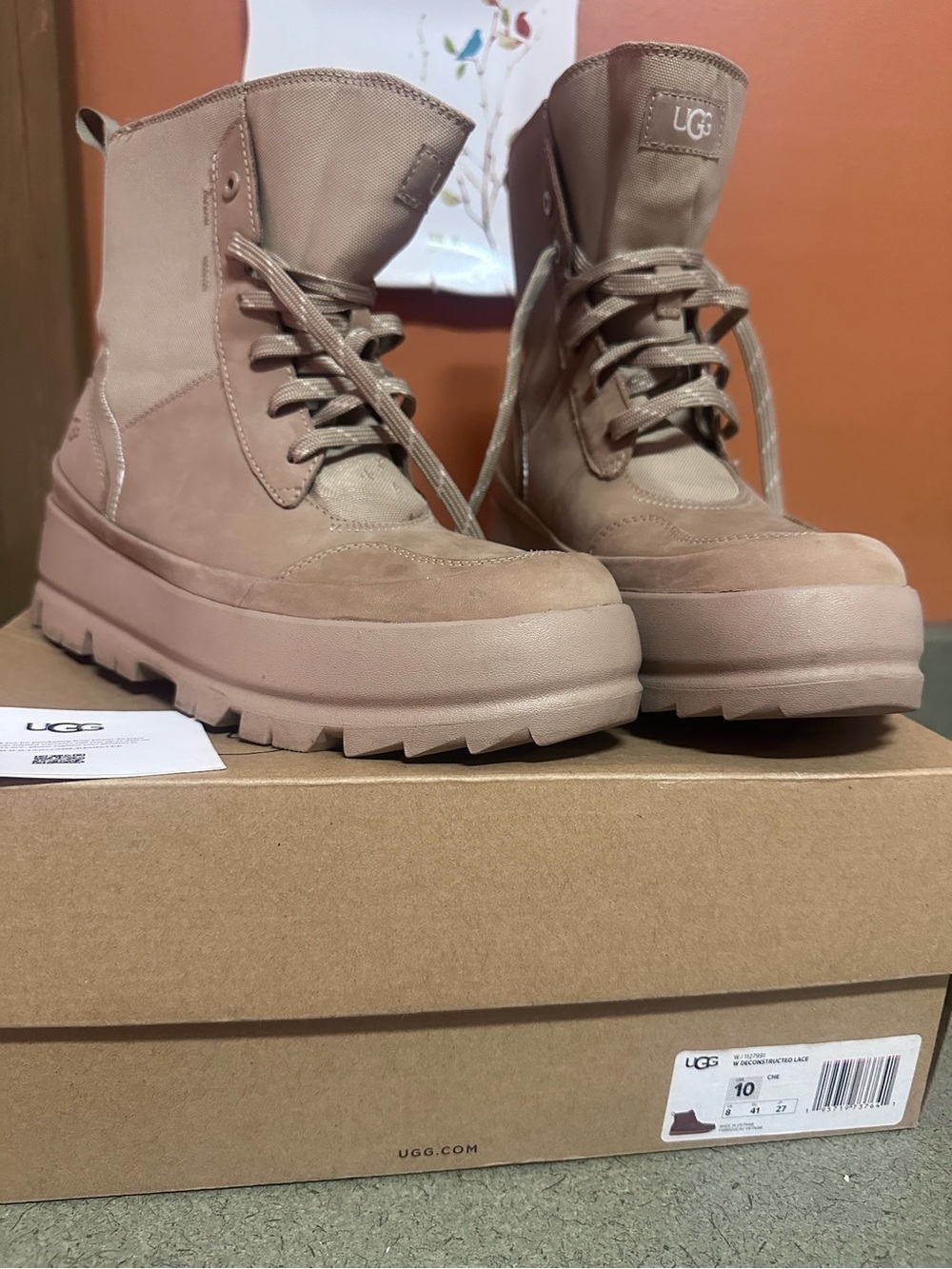 NWT UGG W Deconstructed Lace Women’s Combat Ankle Boot Lace-Up Lined Beige 10